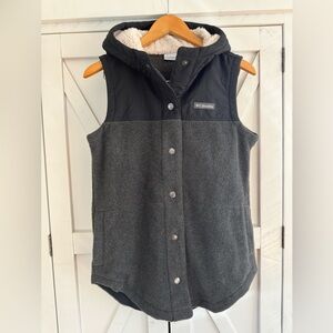 COLUMBIA Fleece Vest. Women’s small. EUC.